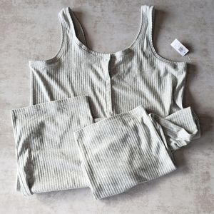 Old navy wide leg romper - Size XL